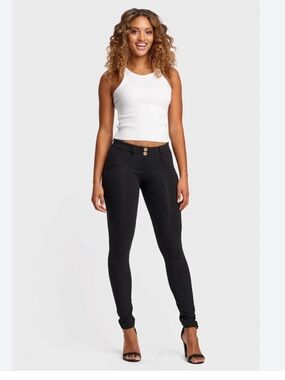 Freddy WR.UP Sanded Effect
Skinny Pants Black M NWOT Butt
Lifting Shaping Moto